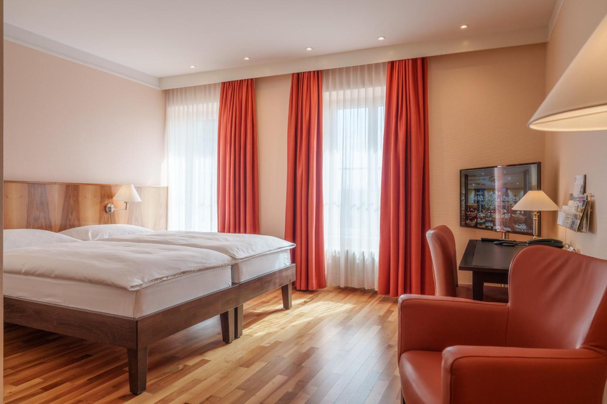Hotel Schweizerhof Базель Экстерьер фото