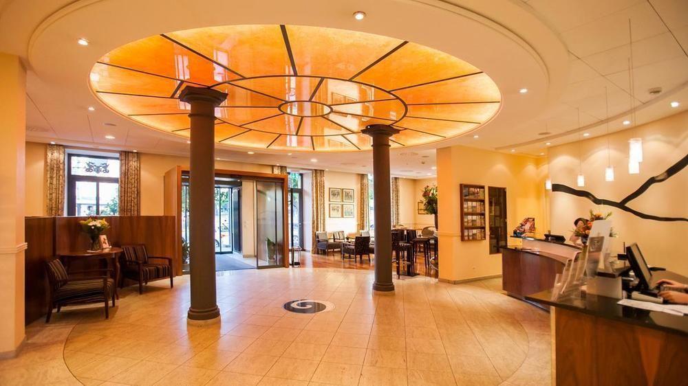 Hotel Schweizerhof Базель Экстерьер фото