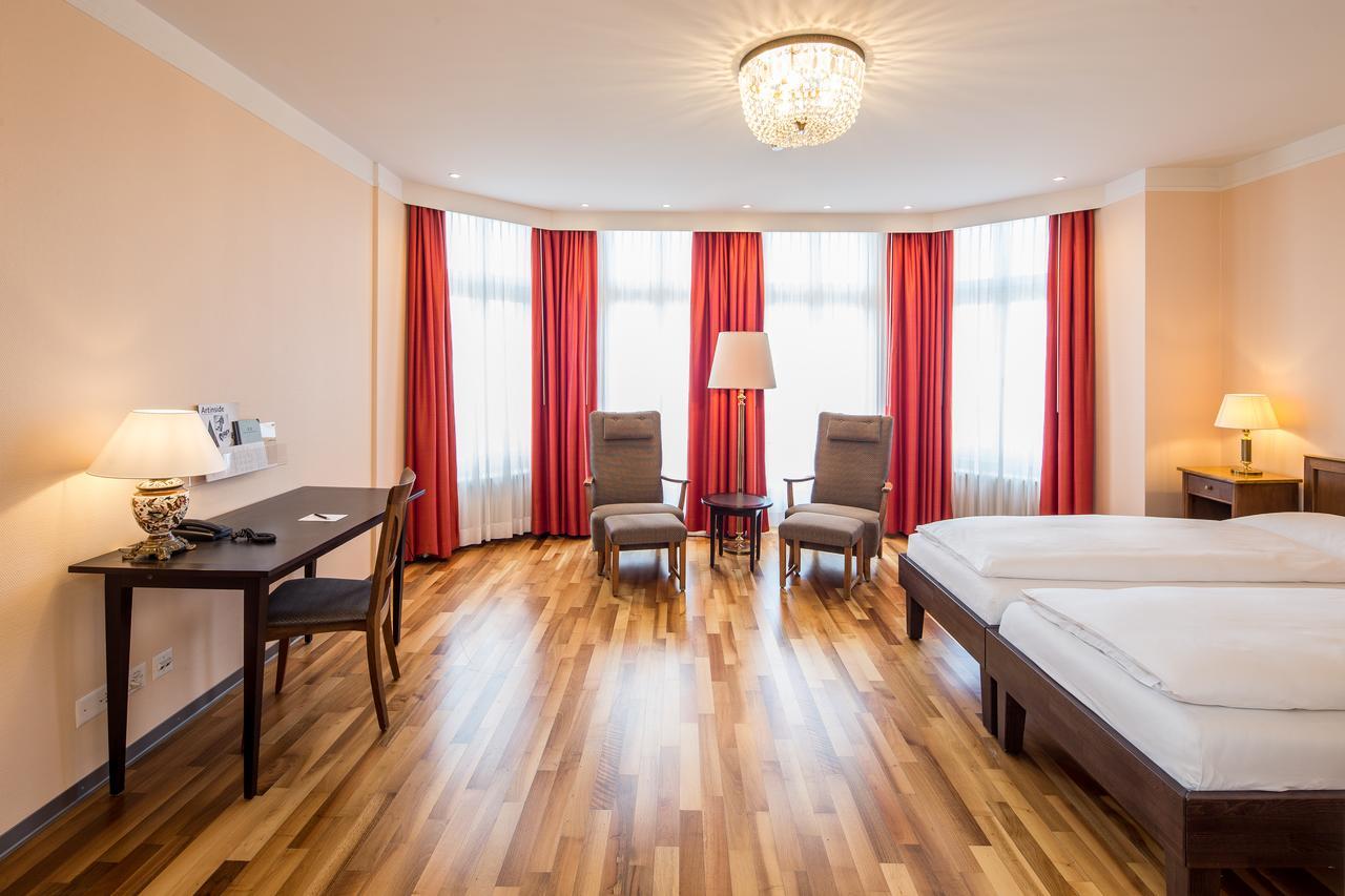 Hotel Schweizerhof Базель Экстерьер фото