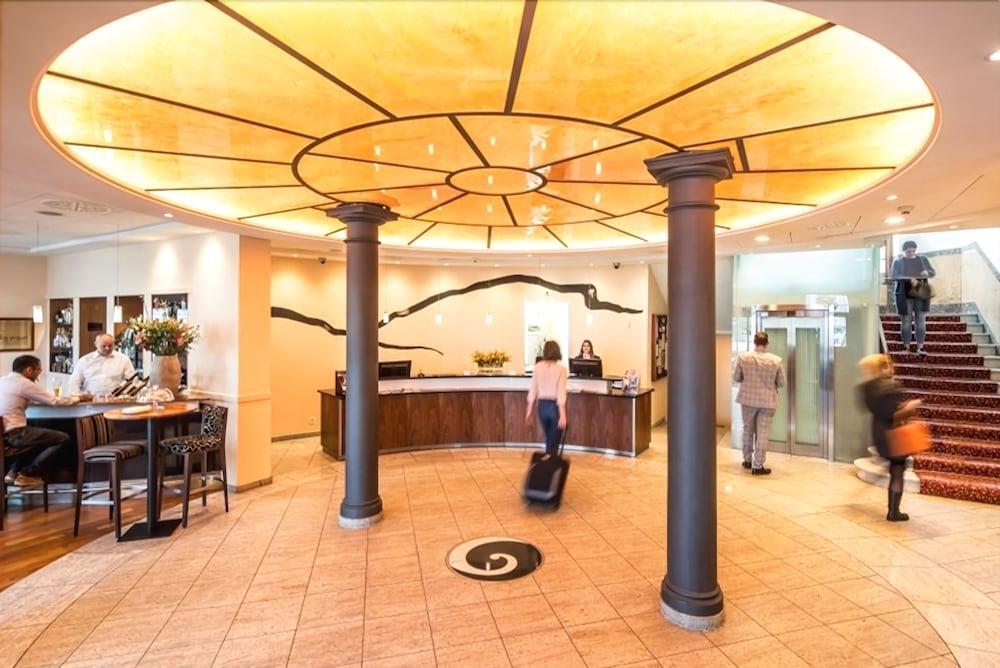 Hotel Schweizerhof Базель Экстерьер фото